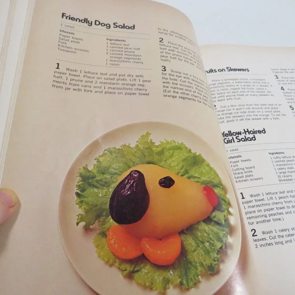 Betty Crocker's Cookbook for Boys & Girls 70s